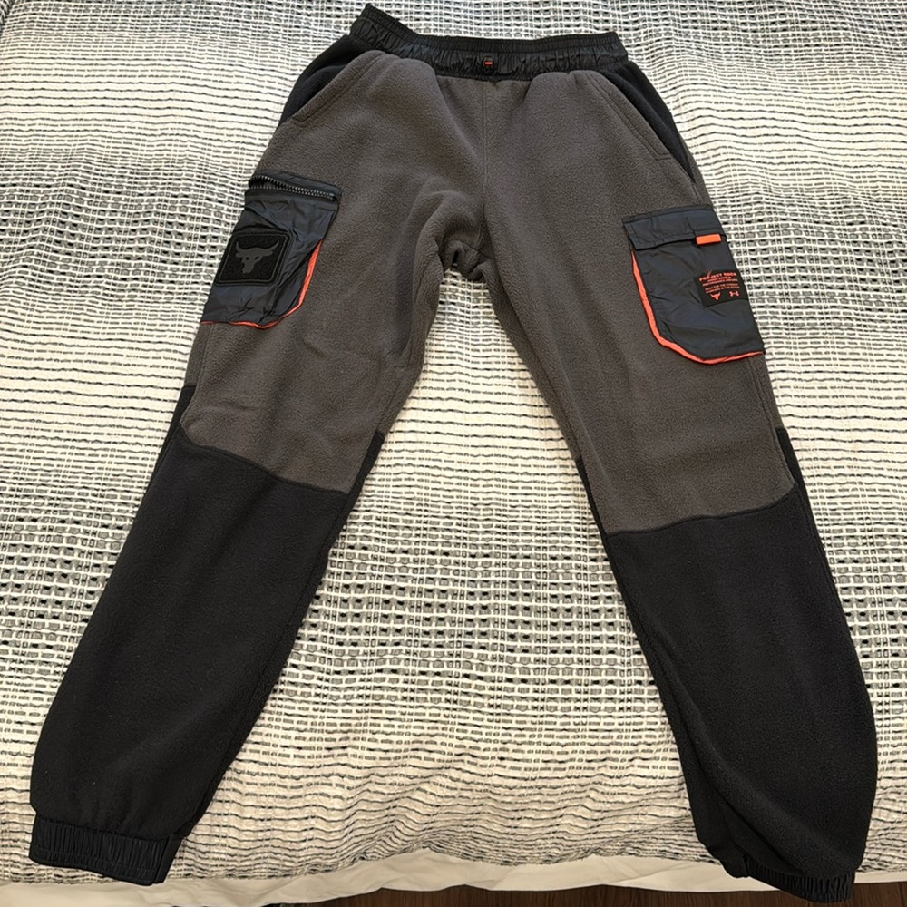 Project Rock fleece sweatpants LE